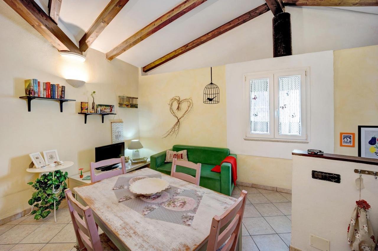 Apartamento La Casa Nel Caruggio Diano Arentino Exterior foto
