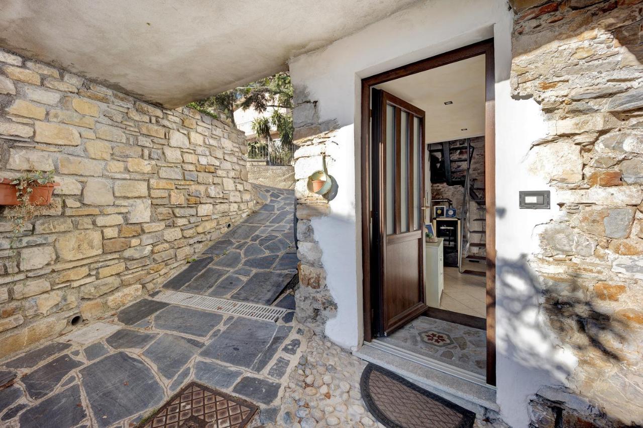 Apartamento La Casa Nel Caruggio Diano Arentino Exterior foto